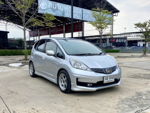 Honda Jazz 1.5 SV A/T ปี 2012